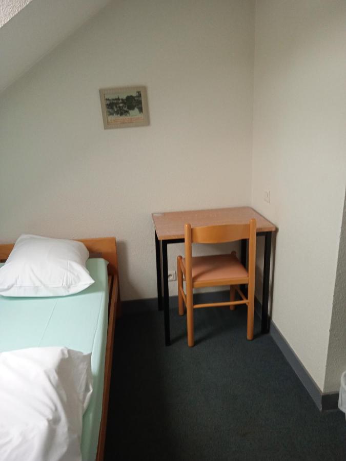 Auberge De Jeunesse Hi 폰티비 외부 사진